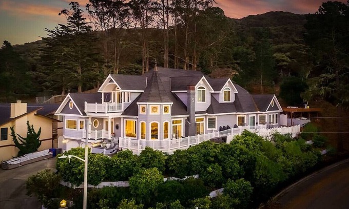 Baywood-Los Osos House | Furnished Victorian Oceanside Estate