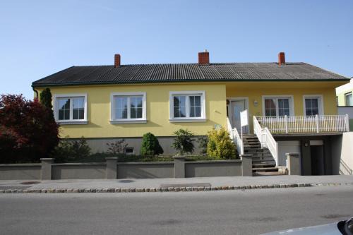 Illmitz House | Gästehaus zum See