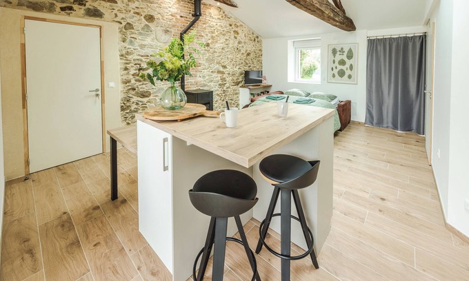 Saint-Philbert-de-Grand-Lieu House | Gîte le 411 - Grange Rénovée Dans la Campagne de St Philbert de Grand Lieu