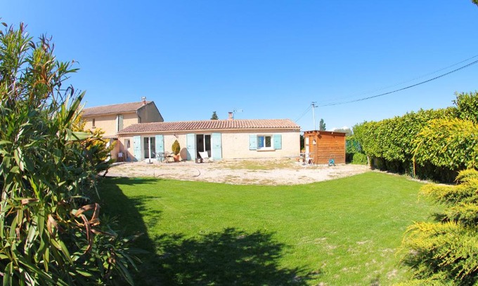 Serignan-du-Comtat House | Gîte des Laquets
