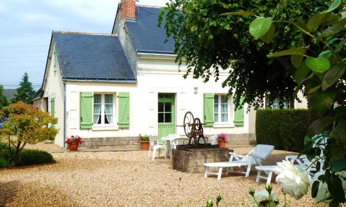Saint-Martin-de-la-Place House | Gîte familial près de la Loire avec grand jardin, parking privé, proche Saumur et activités nautiques - FR-1-622-40