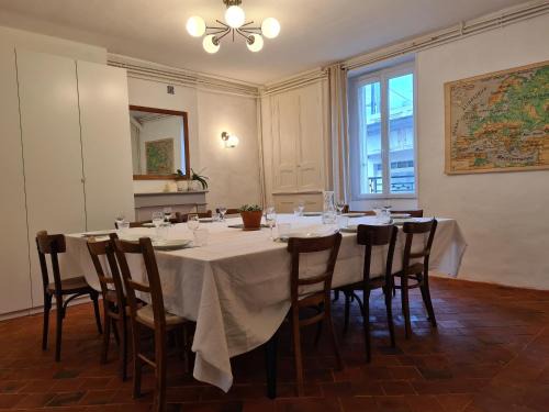 Scoury House | Gîte familial en Berry avec jardin privé et vélos, proche gare - FR-1-591-625