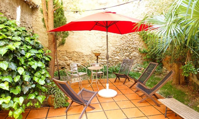 Ornaisons House | GîTE-FAMILLE NOMBREUSE-SÉMINAIRE-PATIO