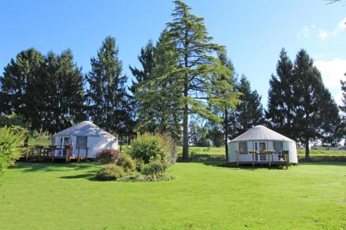 Saint-Mathieu House | Gîte Les yourtes de Saint Mathieu N°1