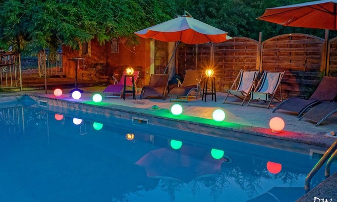 Castillon-du-Gard Apartment | Gîtes piscine La Bastide des Pins
