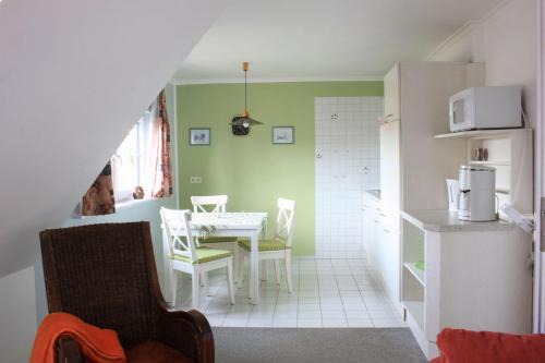 List Apartment | Gaestehaus-Sylvie-Wohnung-2
