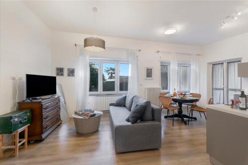 Levo Apartment | Gaia on Stresa Hill - Happy Rentals