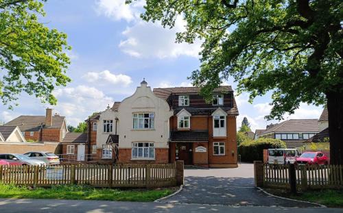 Horley House | Gainsborough Lodge