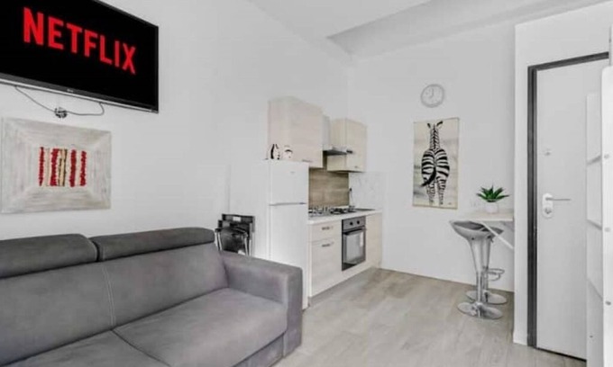 Villa San Giovanni Apartment | Galen G Milan