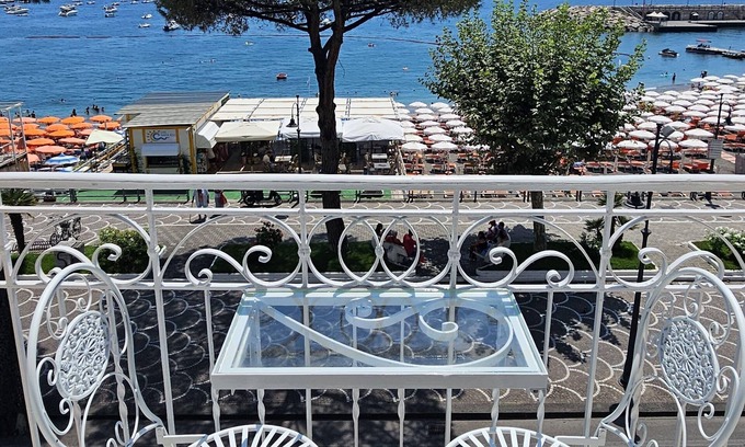 Maiori House | Galene - Beachfront in Costa d'Amalfi