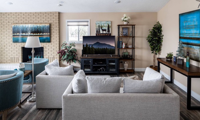 Four Corners House | Gallatin Gateway Getaway