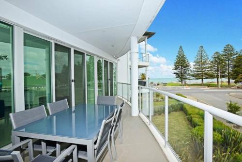 Victor Harbor Apartment | Gallery 7 - Town Centre - Wi-Fi - Linen Included