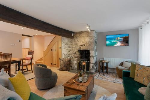 Chagford House | Gallery Lodge Holiday Home - Short Stays UK