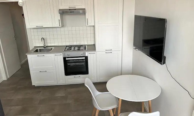 Pablo Apartment | Galvani 11