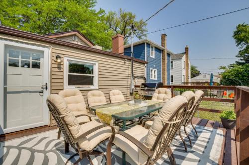 Oakton House | Game Nights, BBQs and Family Fun Chicago Area Hub