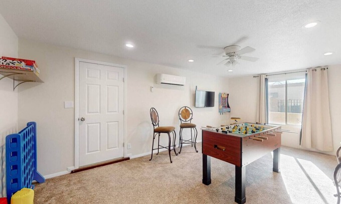 Northeast Heights House | Game Room &Movie Room | 4bd 2Ba