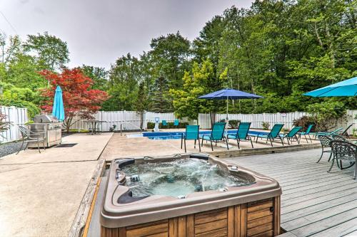 East Stroudsburg House | Game Room, Pool and Hot Tub Poconos Paradise!