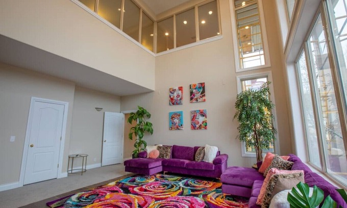North Salt Lake House | Game Rooms | Family Retreat | Views