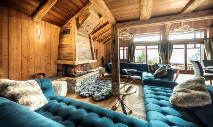 Saint-Jean-dʼAulps Ski Chalet | Gamelbarn is a beautiful luxury chalet with hot tub and stunning mountain views