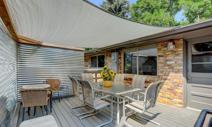 Columbine Valley House | Games, Art & Pot Friendly with ZenDen near Downtown Littleton-Denver