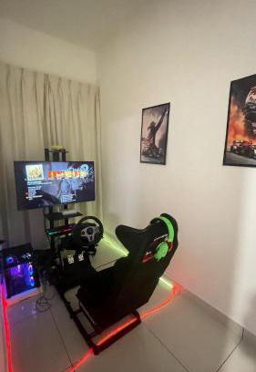 Petaling District House | GameStay Homestay Gaming Setia Alam