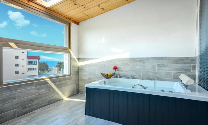 Gangneung House | Gangneung 2block Pension