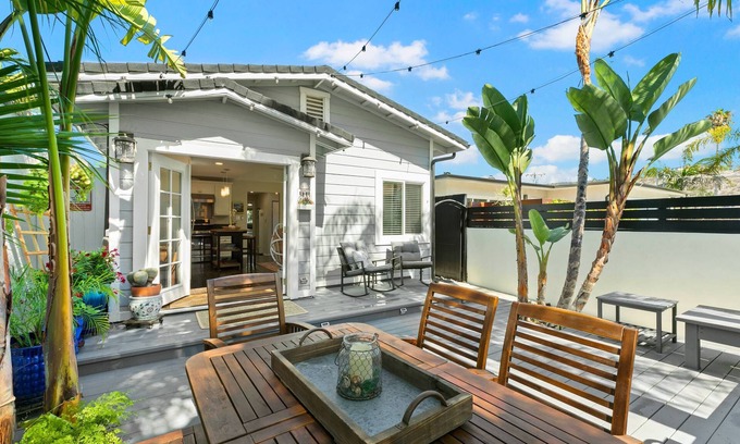 Capistrano Beach Apartment | Garabaldi Bungalow - with private large patio
