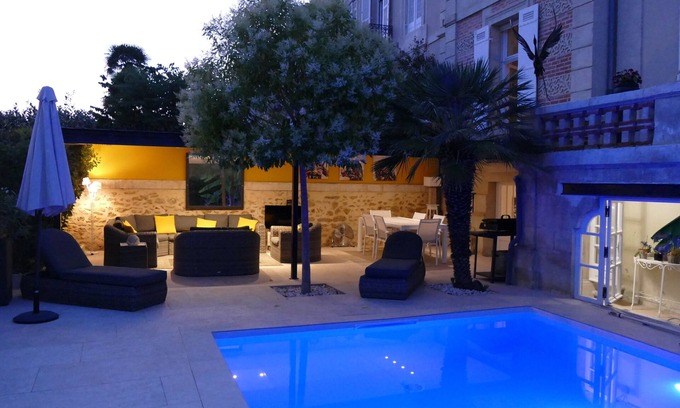 Perigueux Apartment | Garden apartment with private pool