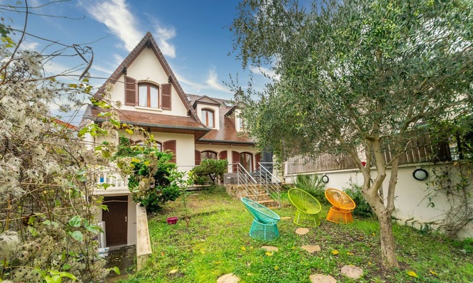 La Courneuve House | Garden Haven - Maison de 180m² avec jardin
