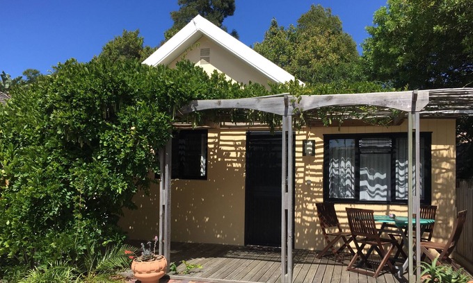 Hunter's Home Ski Chalet | Garden house with pool in a quiet location in Knysna
