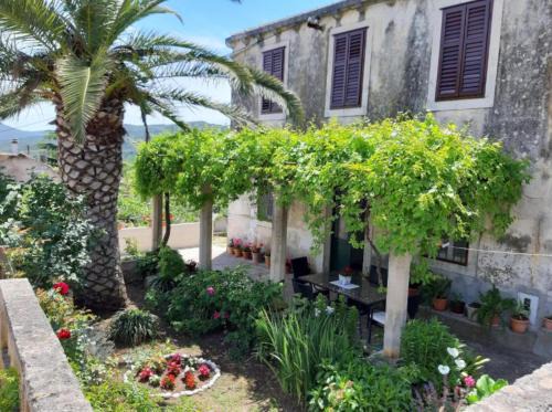 Janjina House | Gardenia House