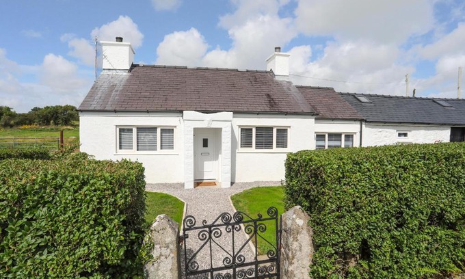 Brynteg House | Garnedd Rhos