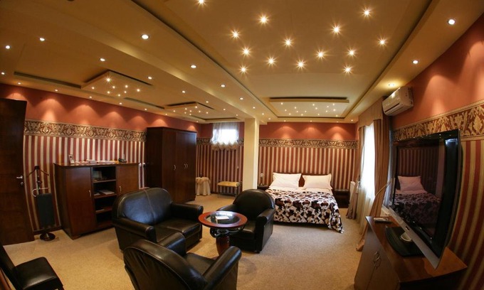 Novi Sad Hotel | Garni Hotel Garson-Lux NS