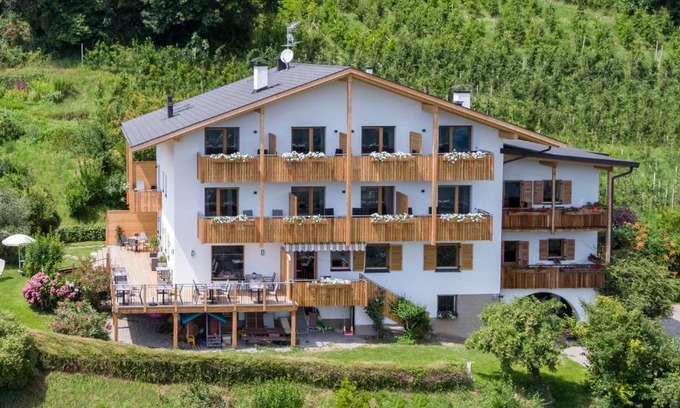 Tirolo Hotel | Garni Oberanger