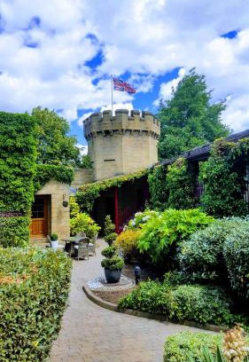 Hillsborough Hotel | Garrison Hotel