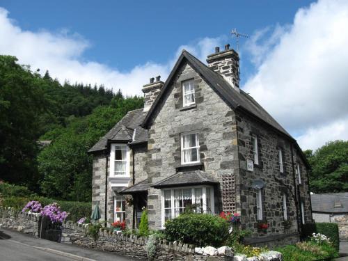 Betws-Y-Coed House | Garth Dderwen