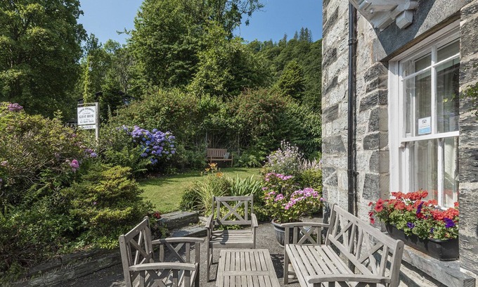 Betws-Y-Coed House | Garth Dderwen Guest House