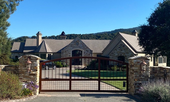 Carmel Valley House | Gated Carmel Valley Estate with Sunshine and Sweeping Valley Views