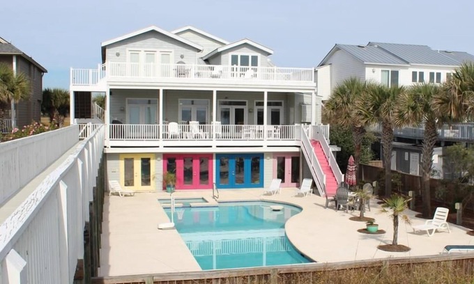 Ash House | Gated Community, Oceanfront & Sound Front, Private Pool with Family Area