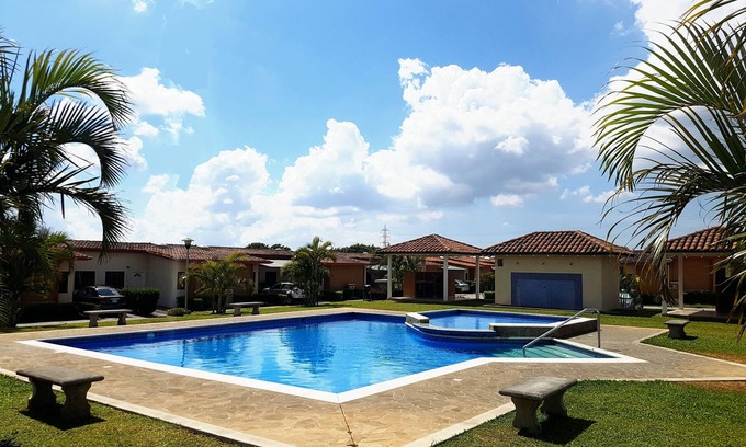 San Rafael House | Gated community*near airport, city, on way to Pacific beaches~Ashiatsu