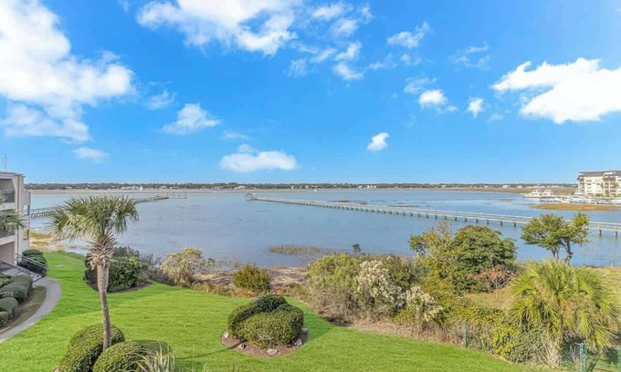 Gulf Stream Estates Condo | Gated, Dock & Beach Access, Fast Wi-Fi