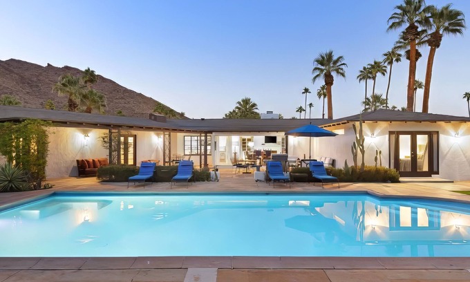 Historic Tennis Club House | Gated Estate 'San Jacinto Cottage' - Walk to Downtown