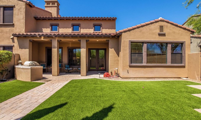 Talon Retreat House | Gated Grayhawk | No Steps w/2 Car Garage Golfers