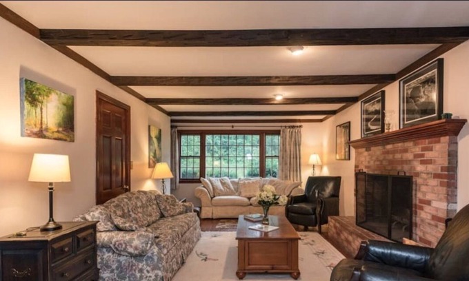 Watertown House | Gather your family at this country estate