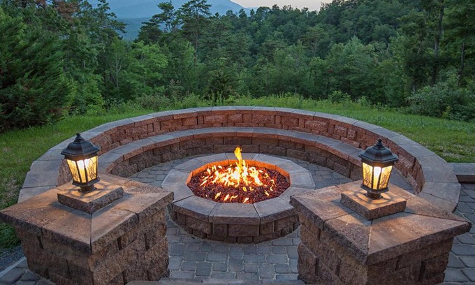 Pittman Center House | Gatlinburg Mansion Cabin