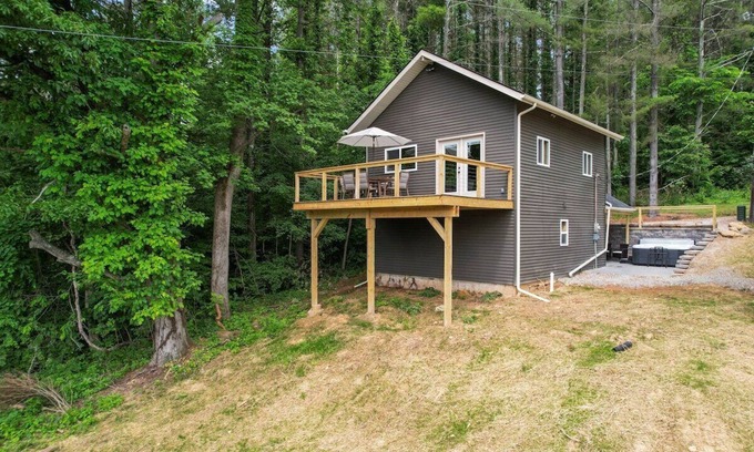 Rockbridge Cottage | Gayles - Lakeview Cottage