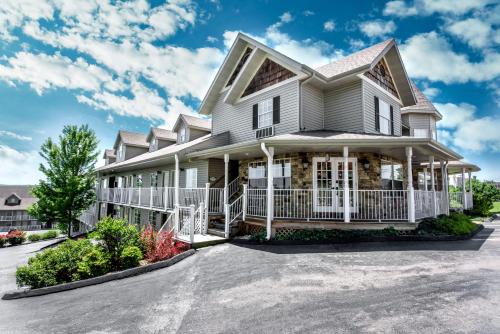 Branson Theater District Hotel | Gazebo Inn