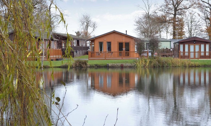 Saxmundham Cottage | 2 bedroom accommodation in Carlton Meres Country Park. near Saxmundham