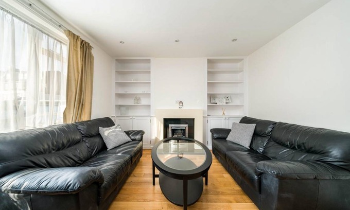 Northcote Apartment | 70 m² Apartment ∙ 2 bedrooms ∙ 4 guests