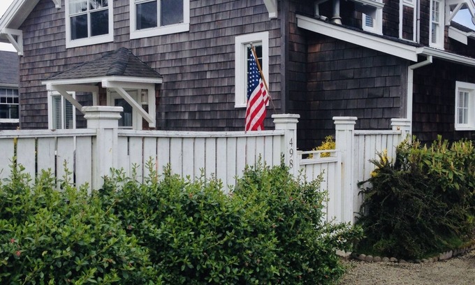 Gearhart House | Gearhart Getaway-Your Perfect Coastal Escape: Cozy, Character-Filled Beach House